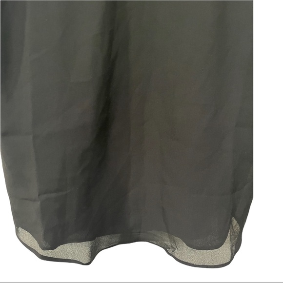 LULU'S BLACK SHEER NET V-NECKLINE ADJUSTABLE STRAP SLEEVELESS FLOWY BLOUSE - Picture 11 of 13